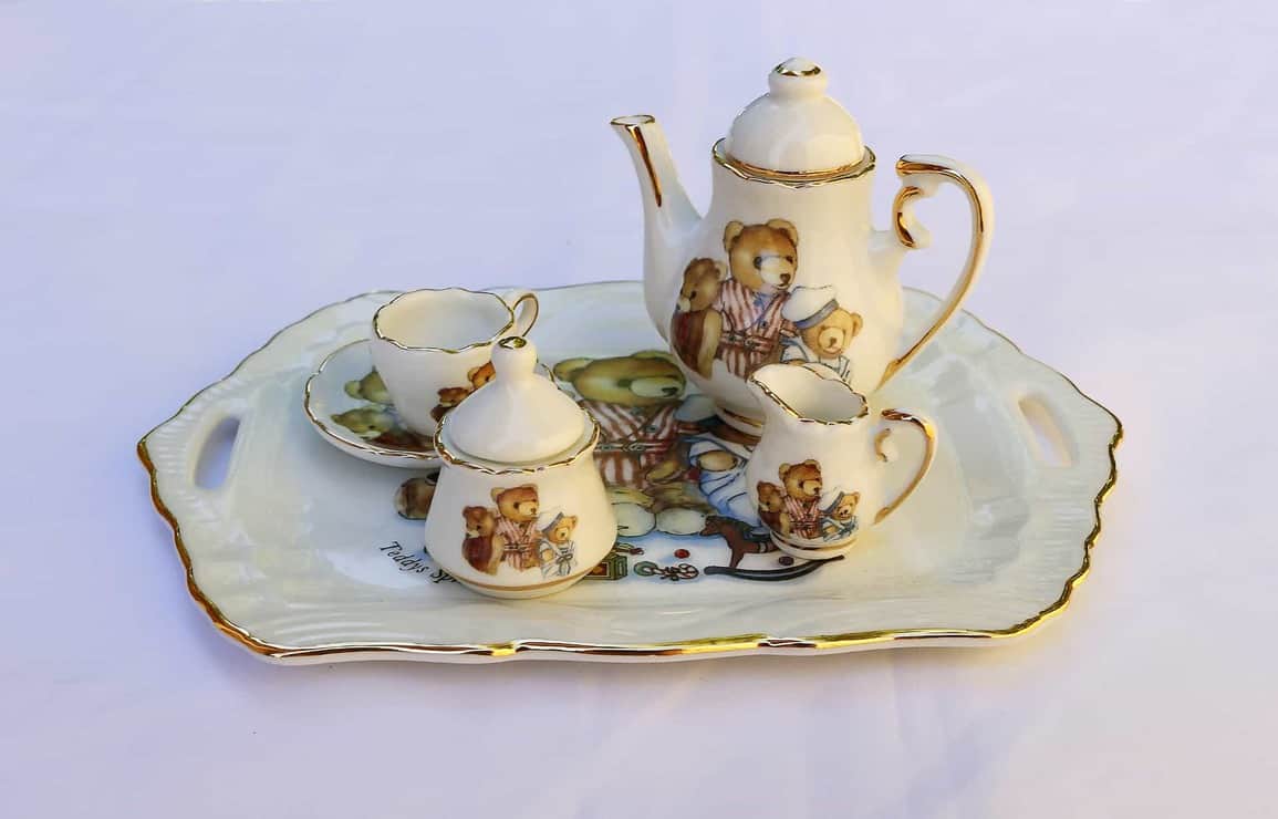 Hitkari Tableware - Did you know: These small cups are called 'demitasse'  in French meaning 'half cup' and are used to serve Turkish coffee or  espresso. For enquiries or details please contact